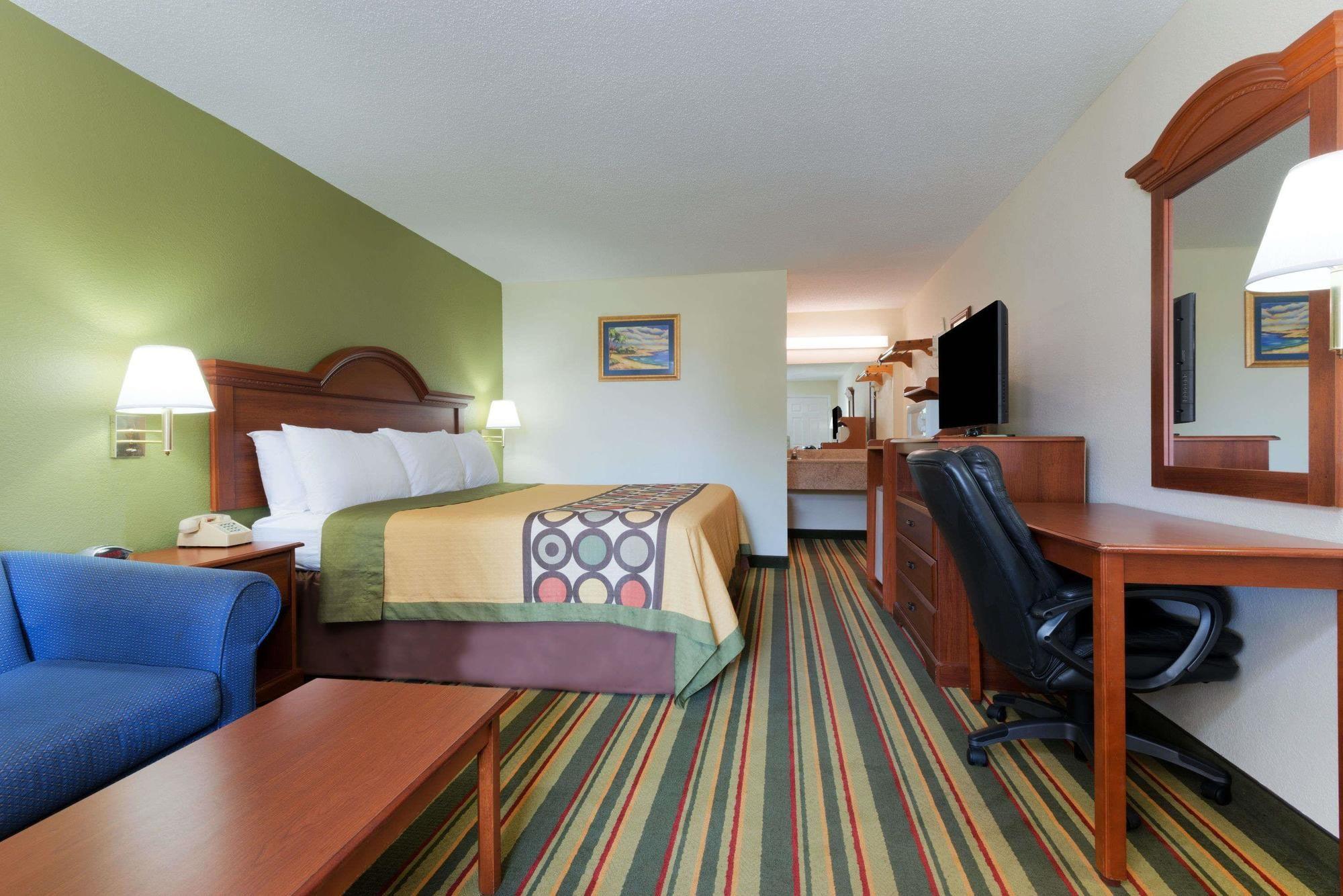 Baymont By Wyndham Troy Hotel Buitenkant foto