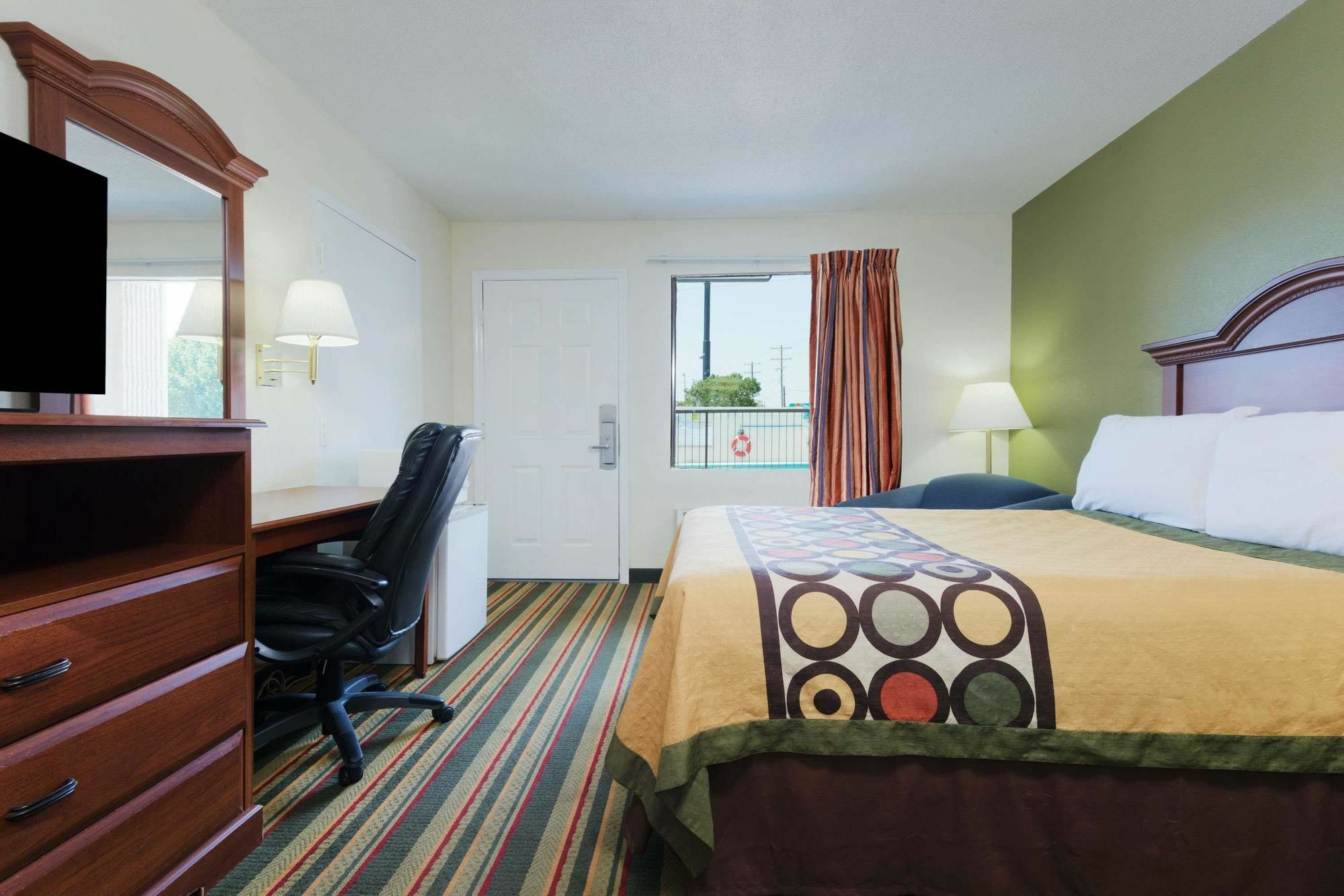Baymont By Wyndham Troy Hotel Buitenkant foto